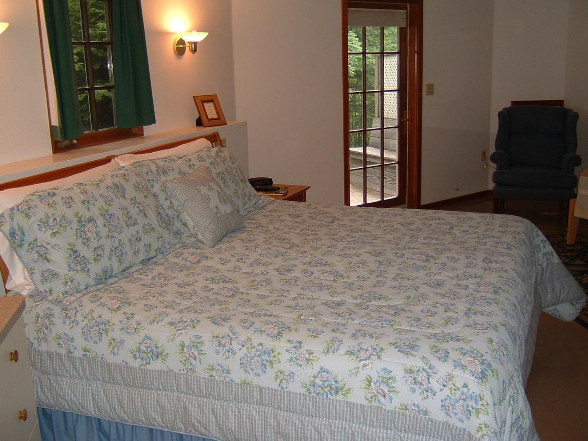 Breakfast On The Connecticut Bed & Breakfast Lyme Exterior foto