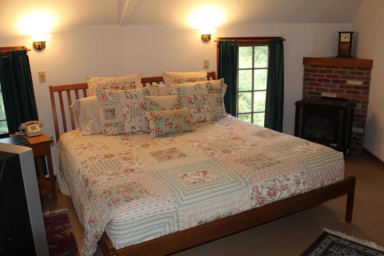 Breakfast On The Connecticut Bed & Breakfast Lyme Exterior foto