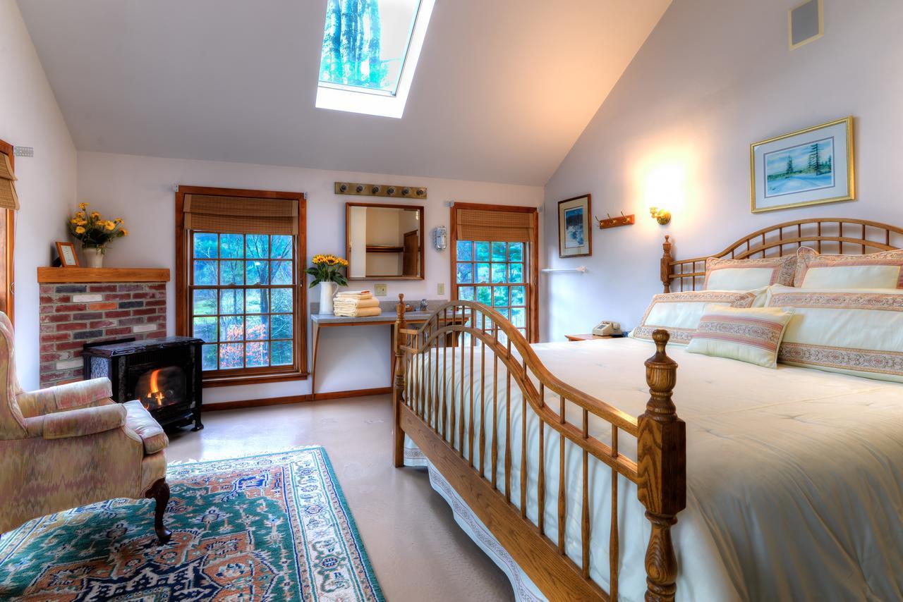 Breakfast On The Connecticut Bed & Breakfast Lyme Exterior foto